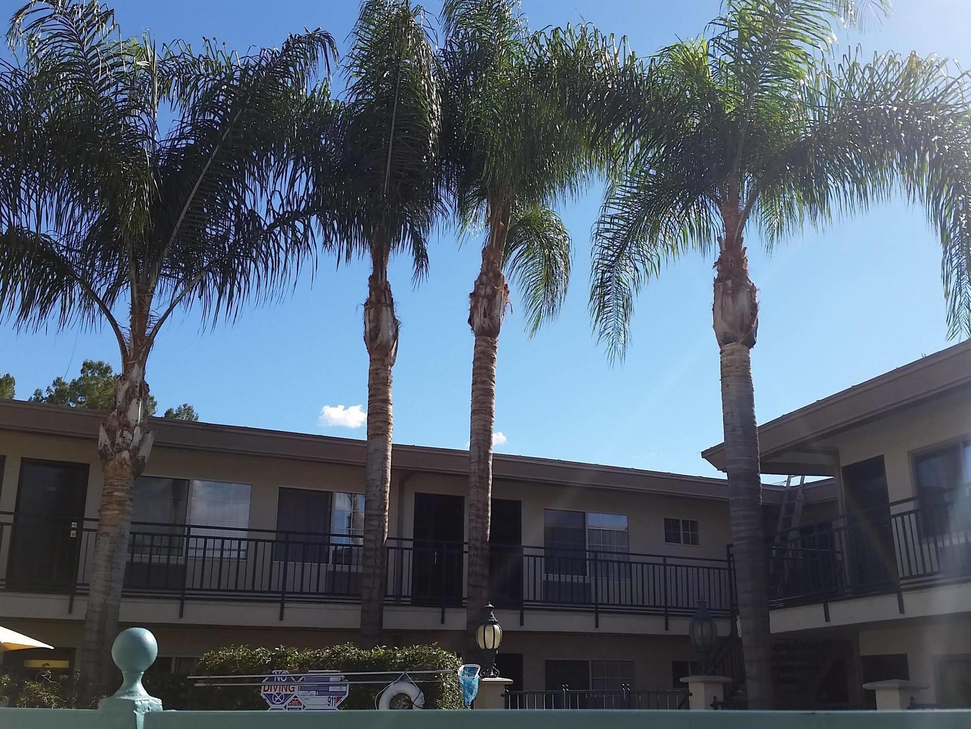 לוס אנג'לס Tarzana Inn מראה חיצוני תמונה